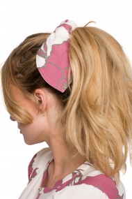 Krējuma krāsas-rozā matu gumija