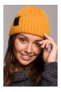 BK059 Ребристый трикотажный бобрик со значком из искусственной кожи - желтый