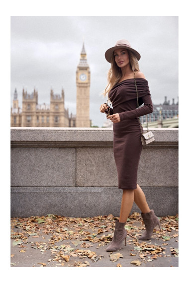 M820 Asymmetrical neckline rib knit dress - brown