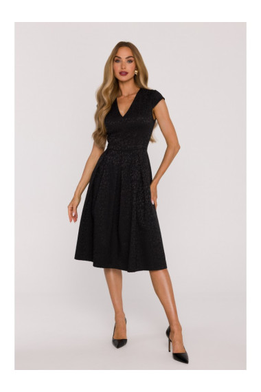 M892 Fit & flare dress with box pleats - black