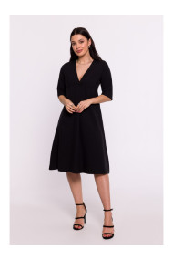 B280 Kleita ar V veida izgriezumu un trapecēm - melna