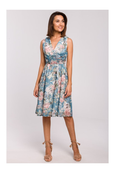 S225 Plunge-neck chiffon dress - model 4