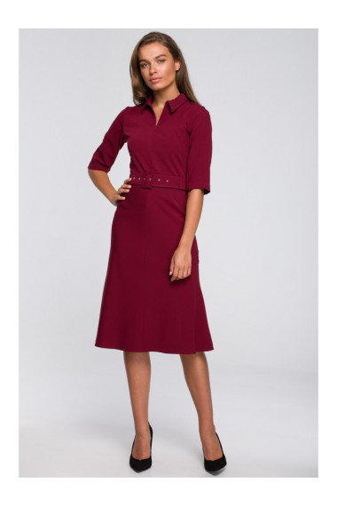 S231 Collar dres with a buckle belt - maroon
