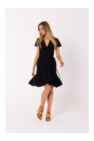 M741 Apmetuma kleita ar kaklasaiti - melna