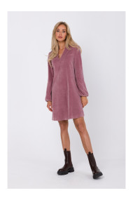 M767 Kleita ar V veida izgriezumu - kreps rozā krāsā