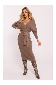 M810 Džempera kleita ar V veida kakla izgriezumu - cappuccino