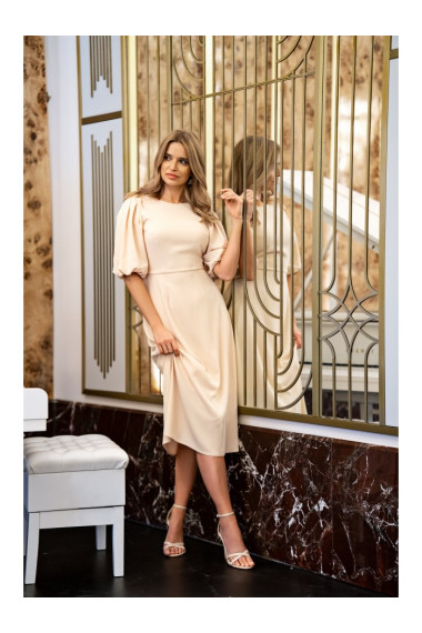 S400 Kleita ar pūkainām piedurknēm - krēma