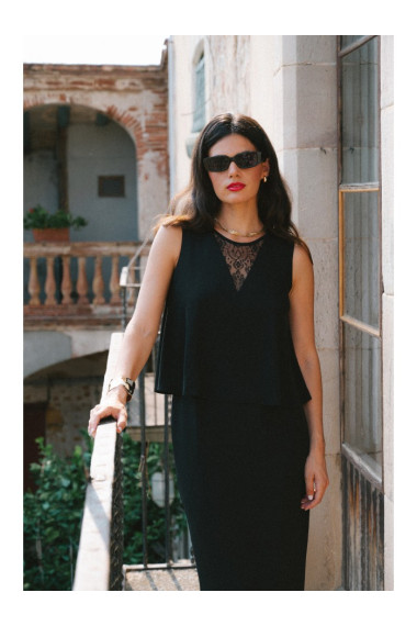 S422 Dress with lace insert - black