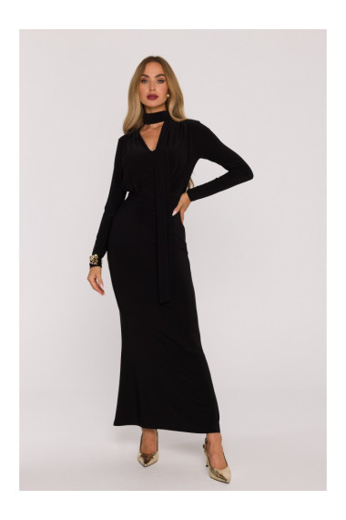 M891 Ruched dress with a sash - black